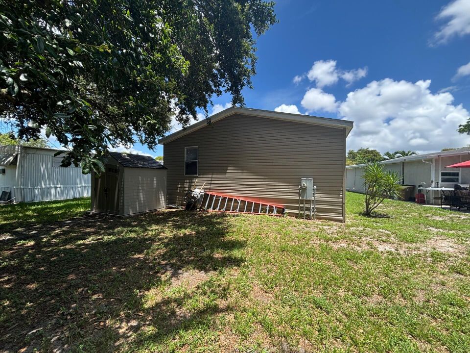 待售: $99,000 (3 贝兹, 2 浴室, 1323 平方英尺)