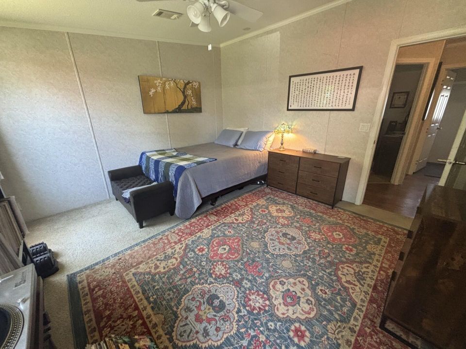 待售: $99,000 (3 贝兹, 2 浴室, 1323 平方英尺)