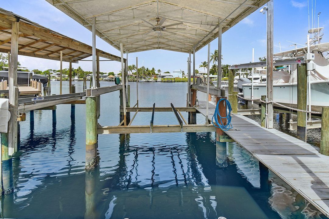 待售: $1,250,000 (4 贝兹, 2 浴室, 3037 平方英尺)