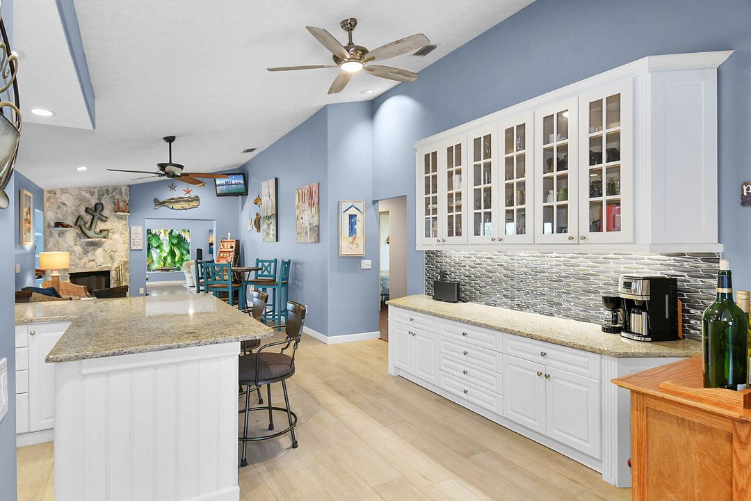 待售: $1,250,000 (4 贝兹, 2 浴室, 3037 平方英尺)