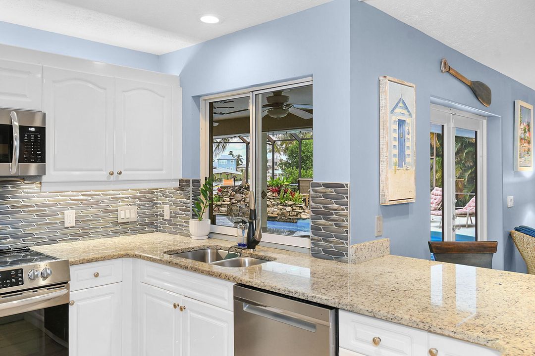 待售: $1,250,000 (4 贝兹, 2 浴室, 3037 平方英尺)