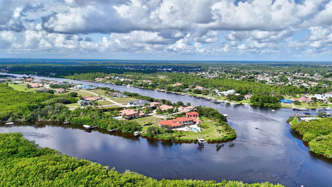 待售: $1,250,000 (4 贝兹, 2 浴室, 3037 平方英尺)