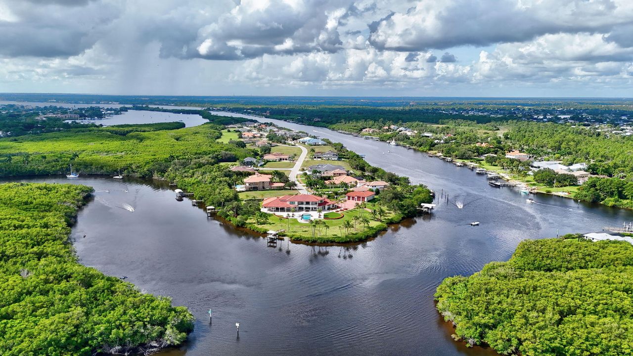 待售: $1,250,000 (4 贝兹, 2 浴室, 3037 平方英尺)