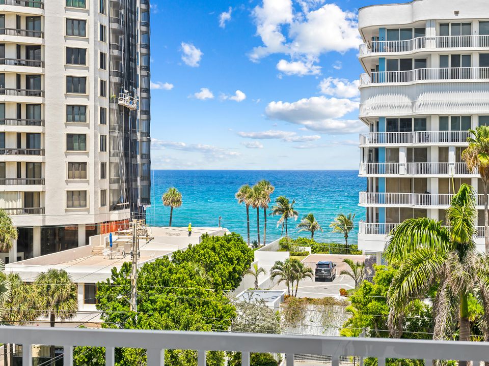 Active With Contract: $1,100,000 (3 beds, 3 baths, 2108 Square Feet)