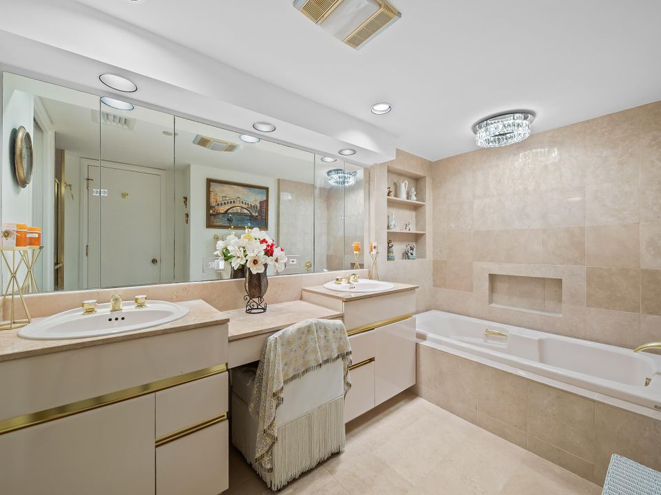 Active With Contract: $1,100,000 (3 beds, 3 baths, 2108 Square Feet)