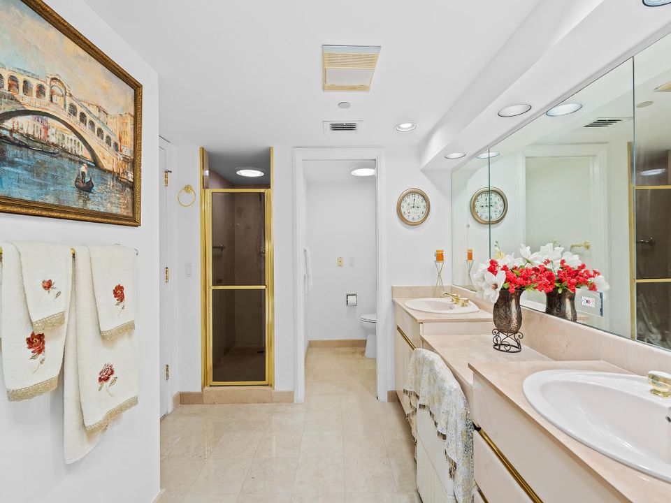 Active With Contract: $1,100,000 (3 beds, 3 baths, 2108 Square Feet)