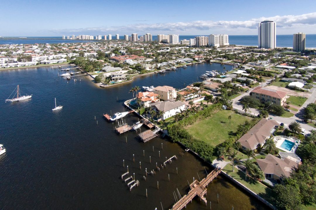 На продажу: $5,695,000 (0 спален, 0 ванн, 0 Квадратных фут)