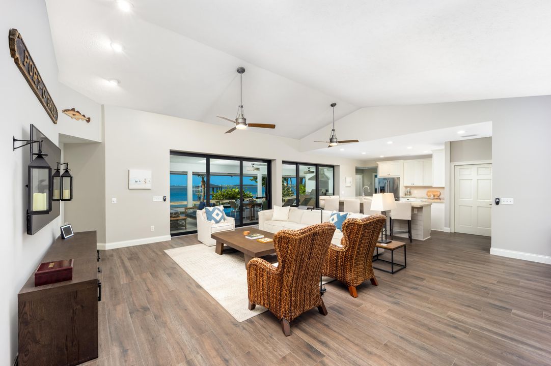 出租: $18,500 (3 贝兹, 2 浴室, 2664 平方英尺)