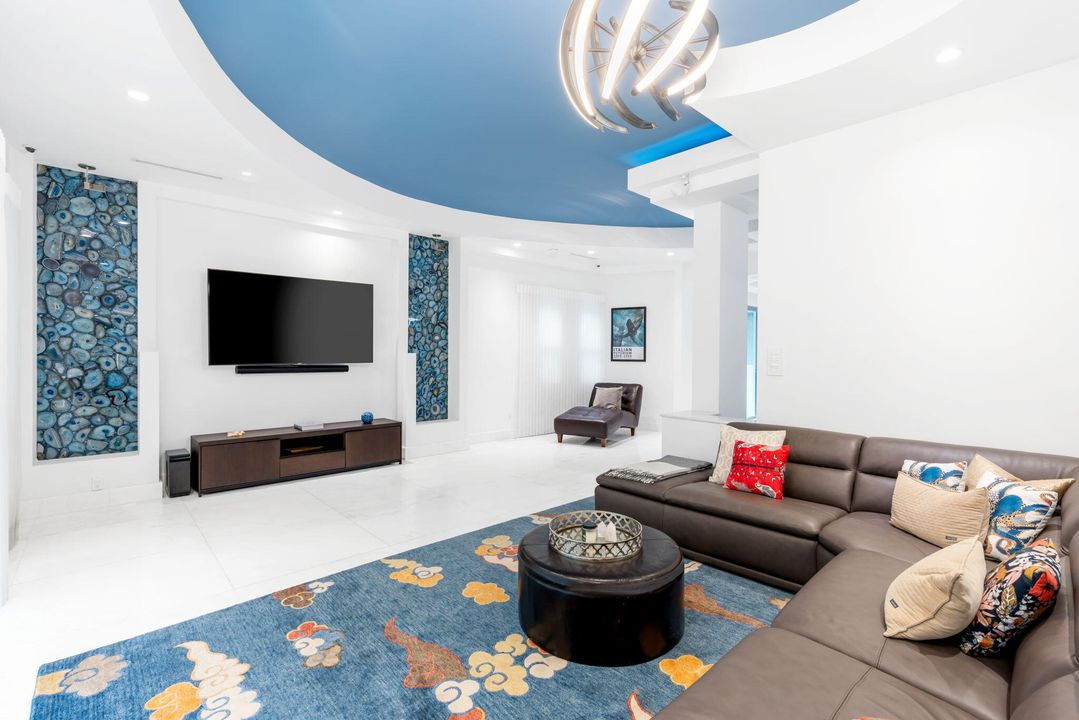 En Venta: $3,750,000 (6 camas, 5 baños, 4898 Pies cuadrados)