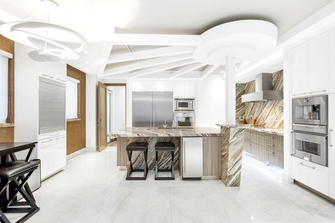 En Venta: $3,750,000 (6 camas, 5 baños, 4898 Pies cuadrados)