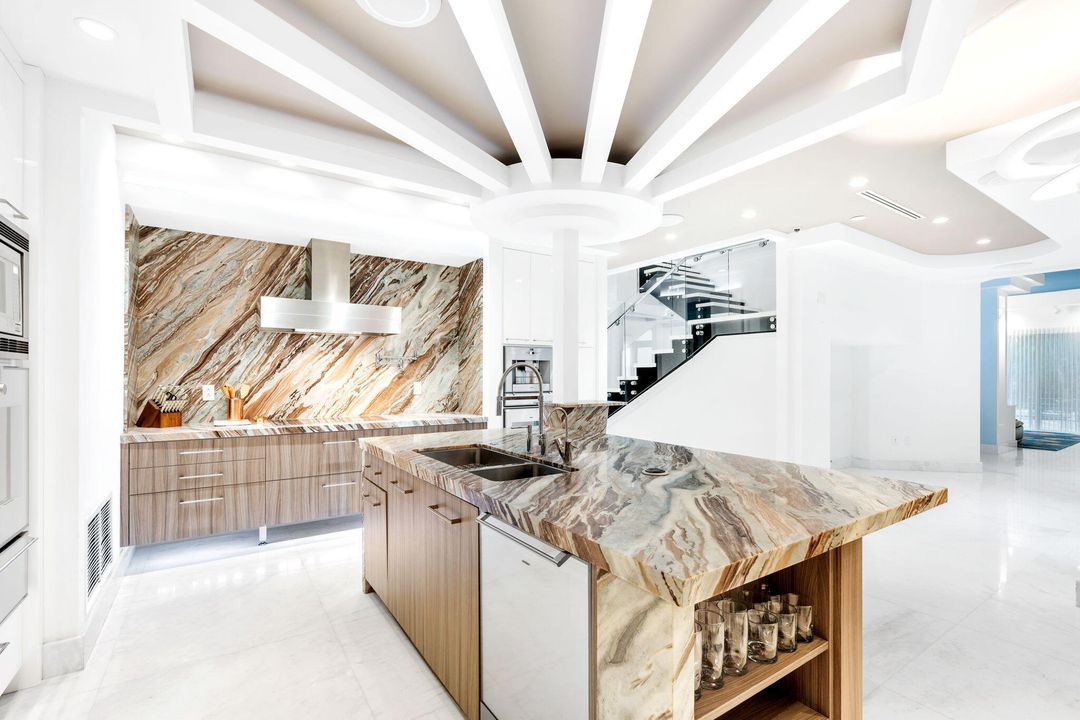 En Venta: $3,750,000 (6 camas, 5 baños, 4898 Pies cuadrados)