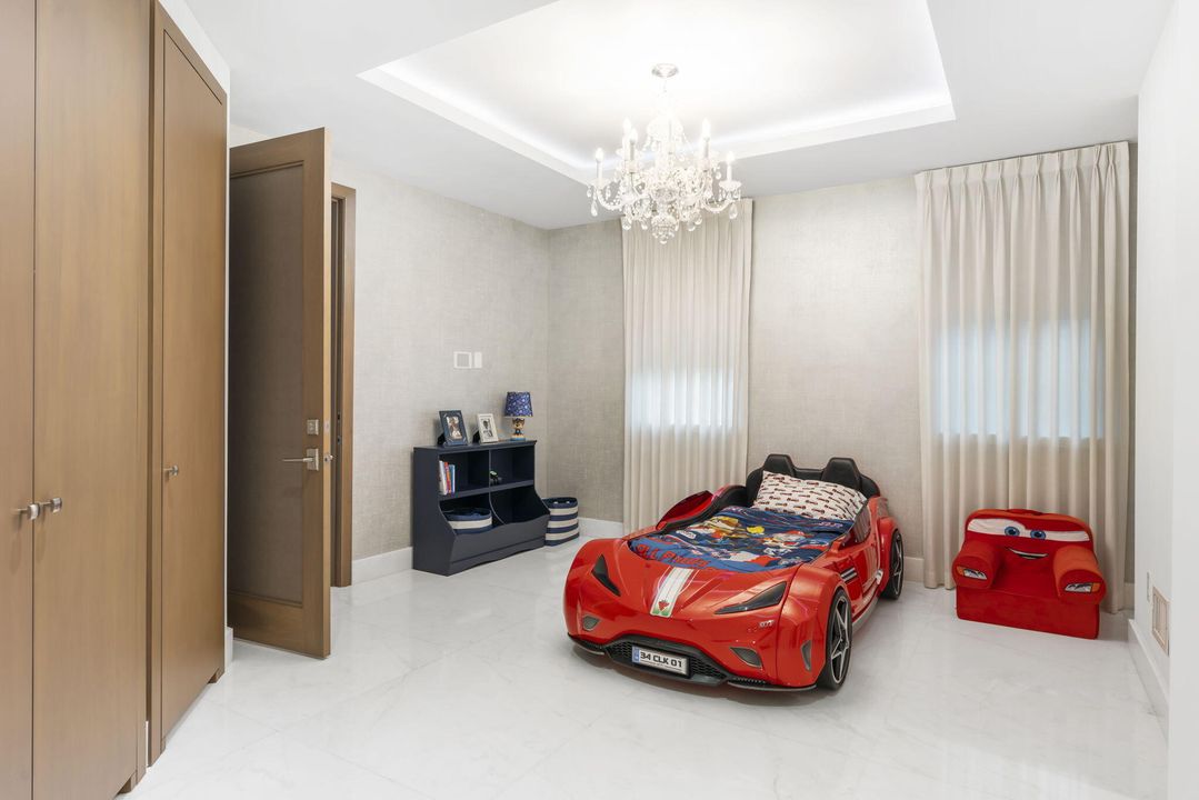 En Venta: $3,750,000 (6 camas, 5 baños, 4898 Pies cuadrados)