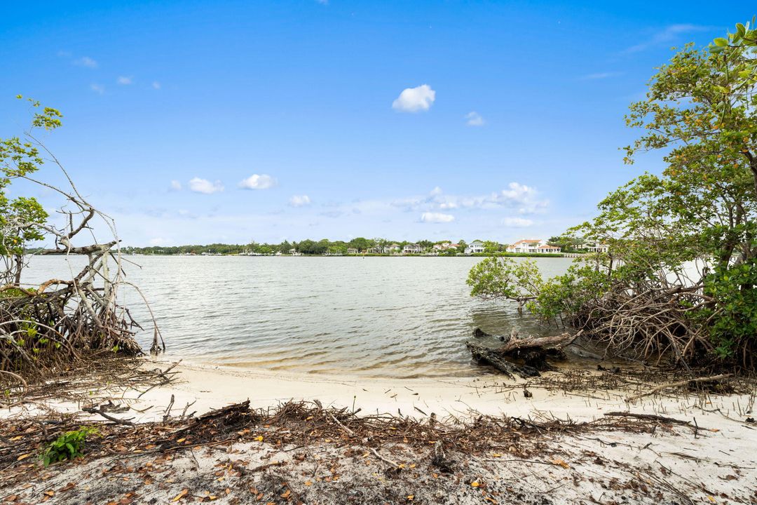 待售: $5,990,000 (10 贝兹, 10 浴室, 6000 平方英尺)