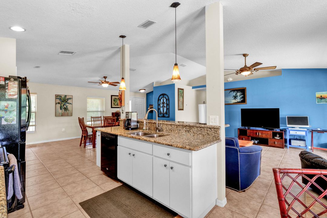 待售: $789,900 (3 贝兹, 2 浴室, 1615 平方英尺)