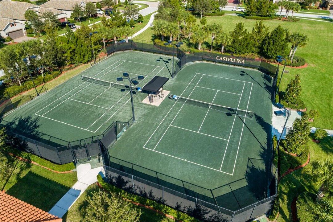 Activo con contrato: $10,000 (3 camas, 2 baños, 1915 Pies cuadrados)