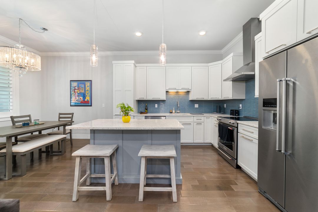 待售: $680,000 (3 贝兹, 2 浴室, 2022 平方英尺)