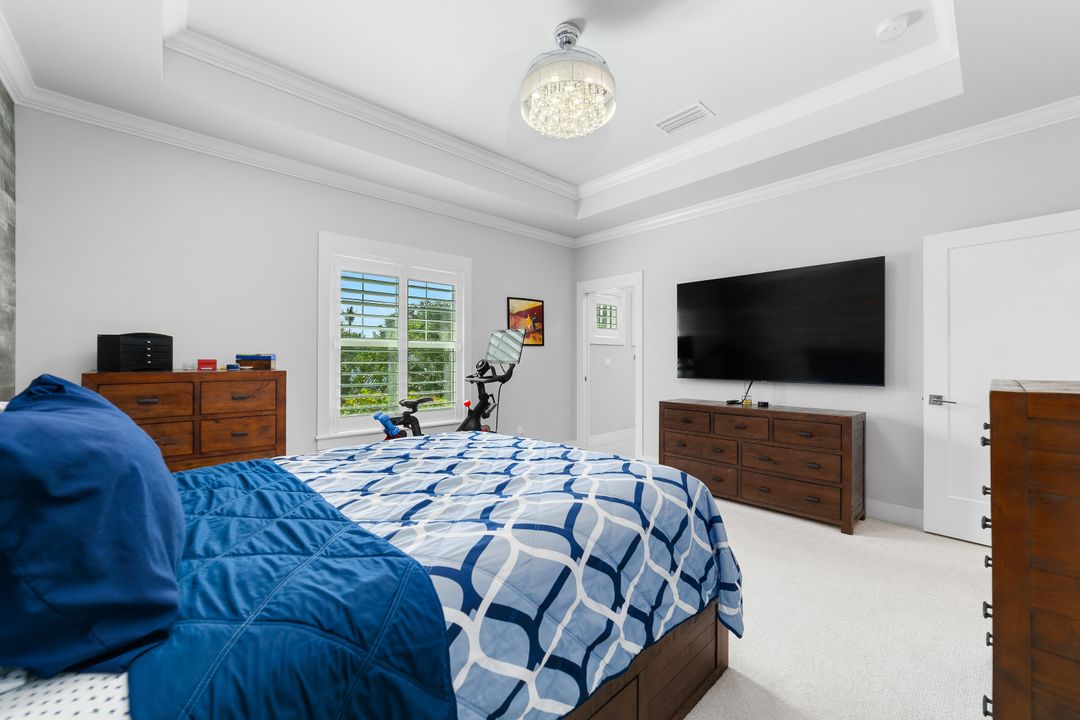 待售: $680,000 (3 贝兹, 2 浴室, 2022 平方英尺)