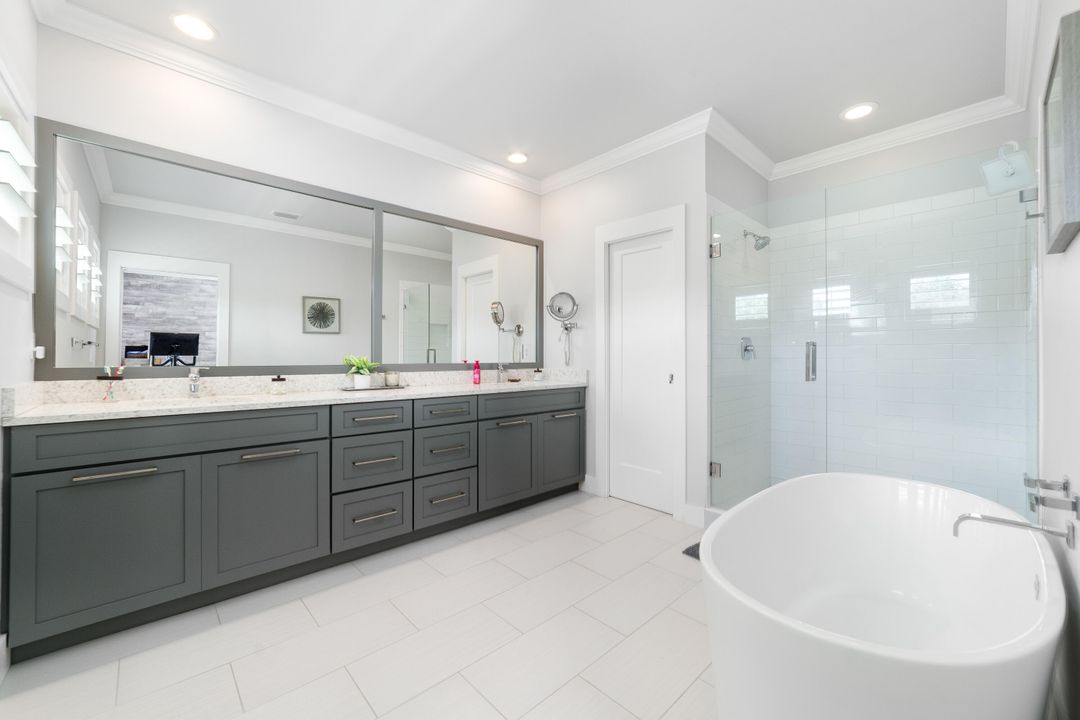 待售: $680,000 (3 贝兹, 2 浴室, 2022 平方英尺)