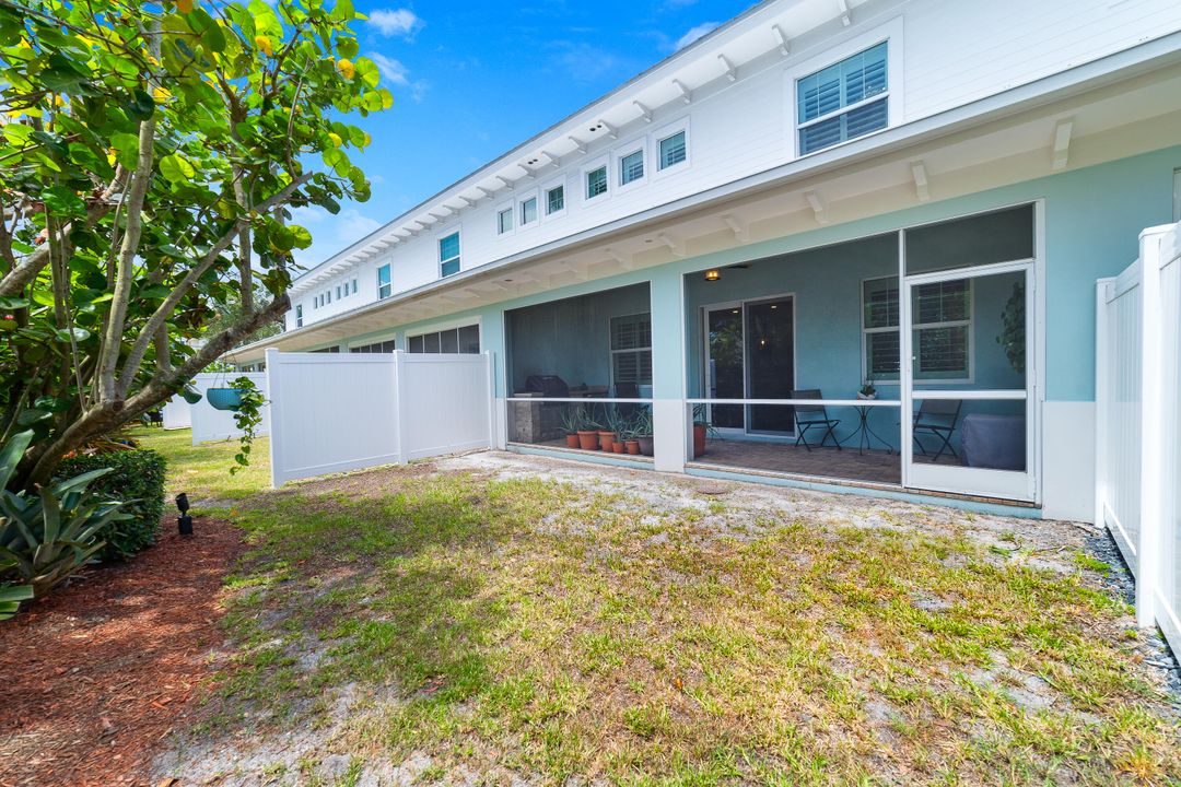 待售: $680,000 (3 贝兹, 2 浴室, 2022 平方英尺)