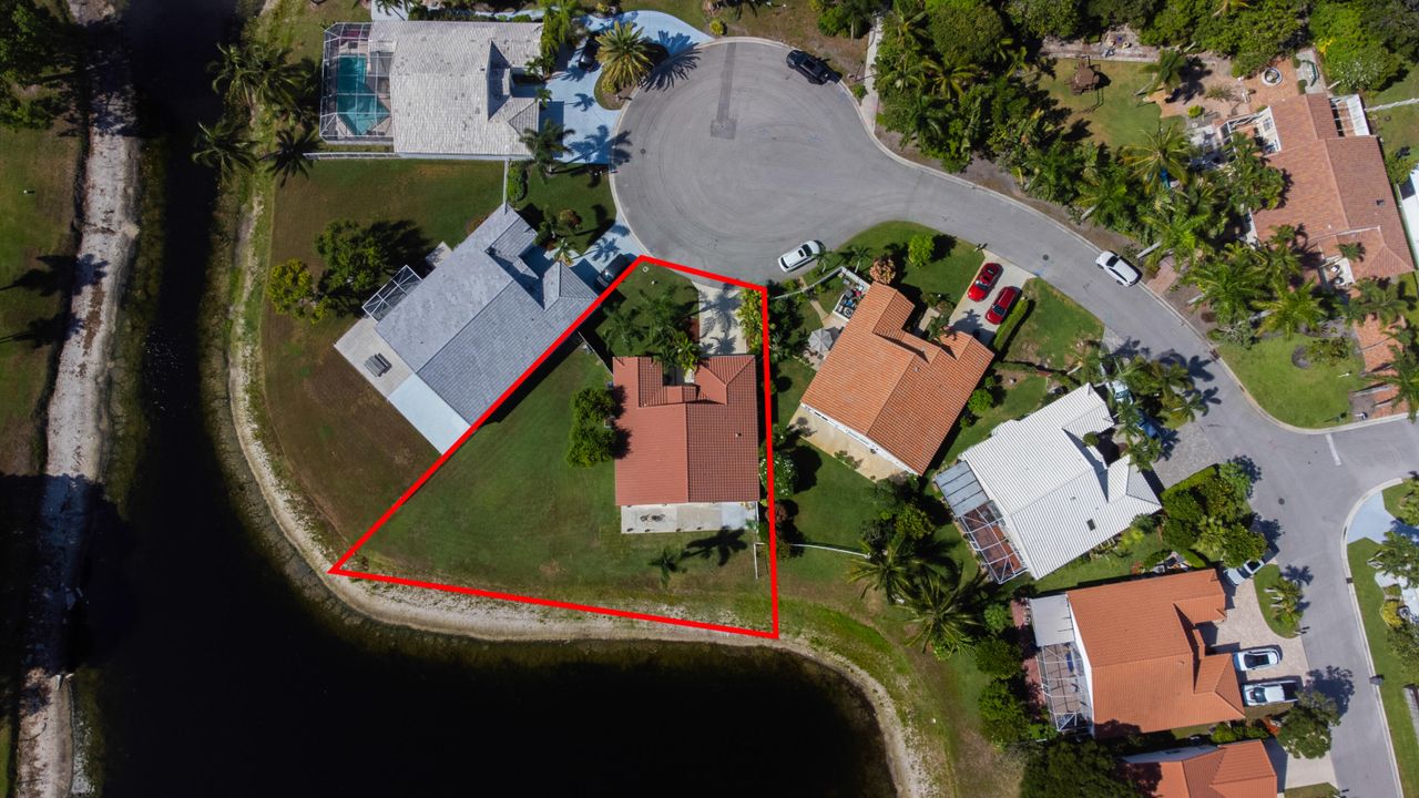 合同活跃: $634,999 (3 贝兹, 2 浴室, 1830 平方英尺)