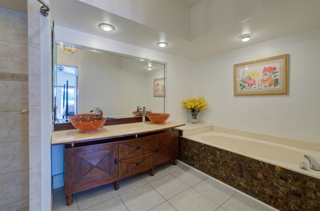 合同活跃: $634,999 (3 贝兹, 2 浴室, 1830 平方英尺)