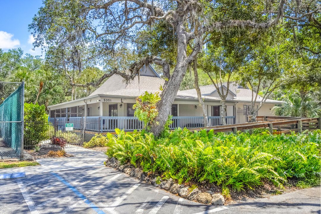 合同活跃: $320,000 (3 贝兹, 2 浴室, 1600 平方英尺)