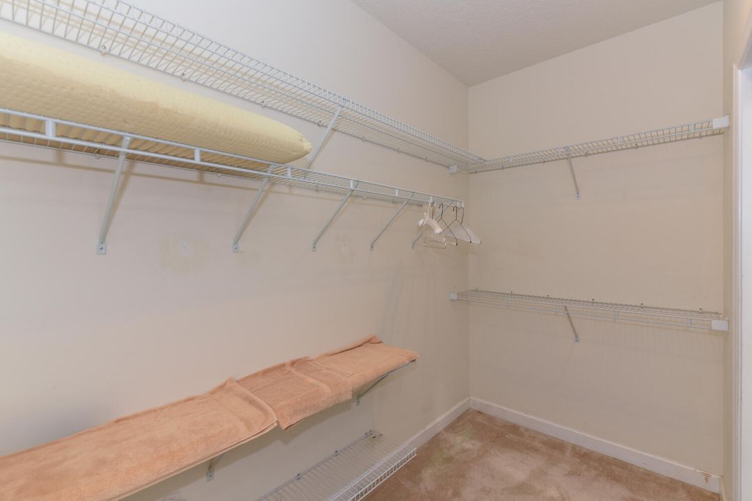 出租: $4,500 (3 贝兹, 2 浴室, 2636 平方英尺)