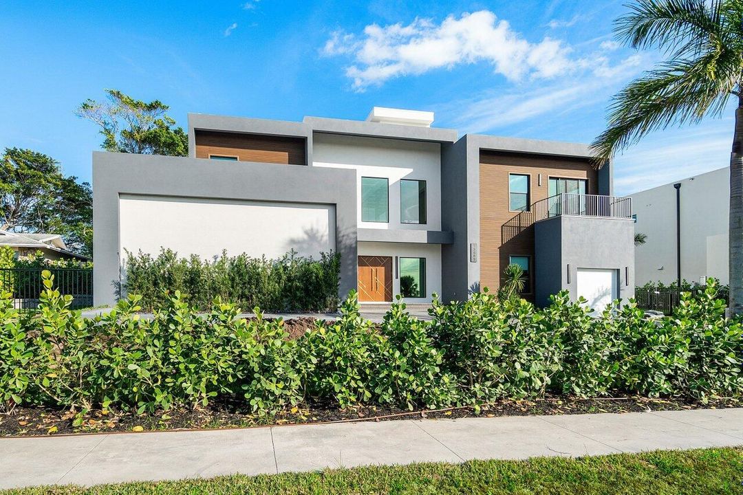 На продажу: $5,250,000 (6 спален, 5 ванн, 4706 Квадратных фут)