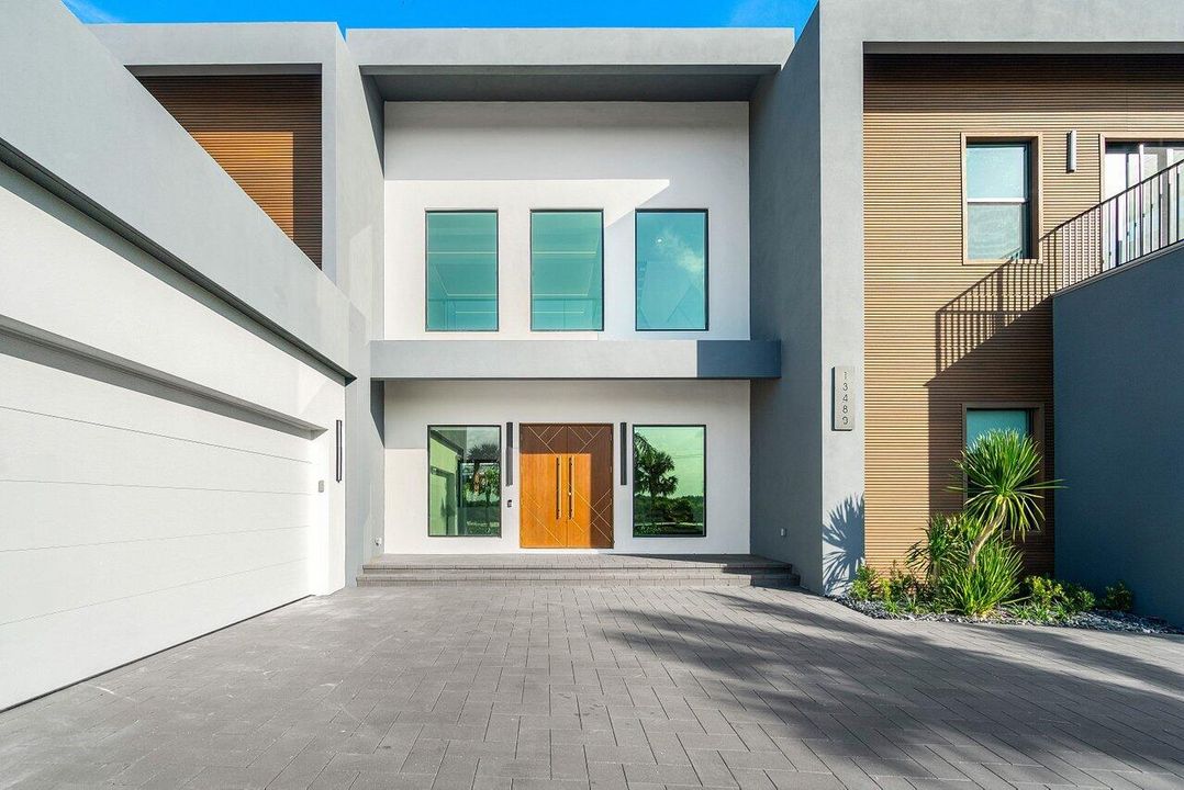 На продажу: $5,250,000 (6 спален, 5 ванн, 4706 Квадратных фут)