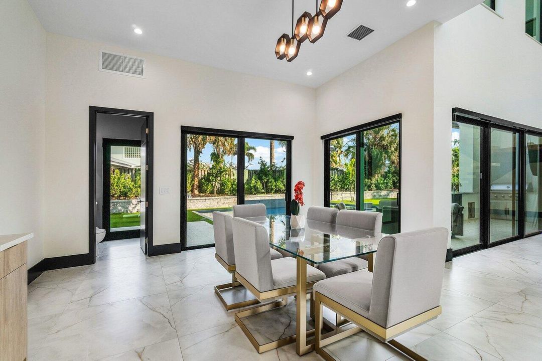 На продажу: $5,250,000 (6 спален, 5 ванн, 4706 Квадратных фут)