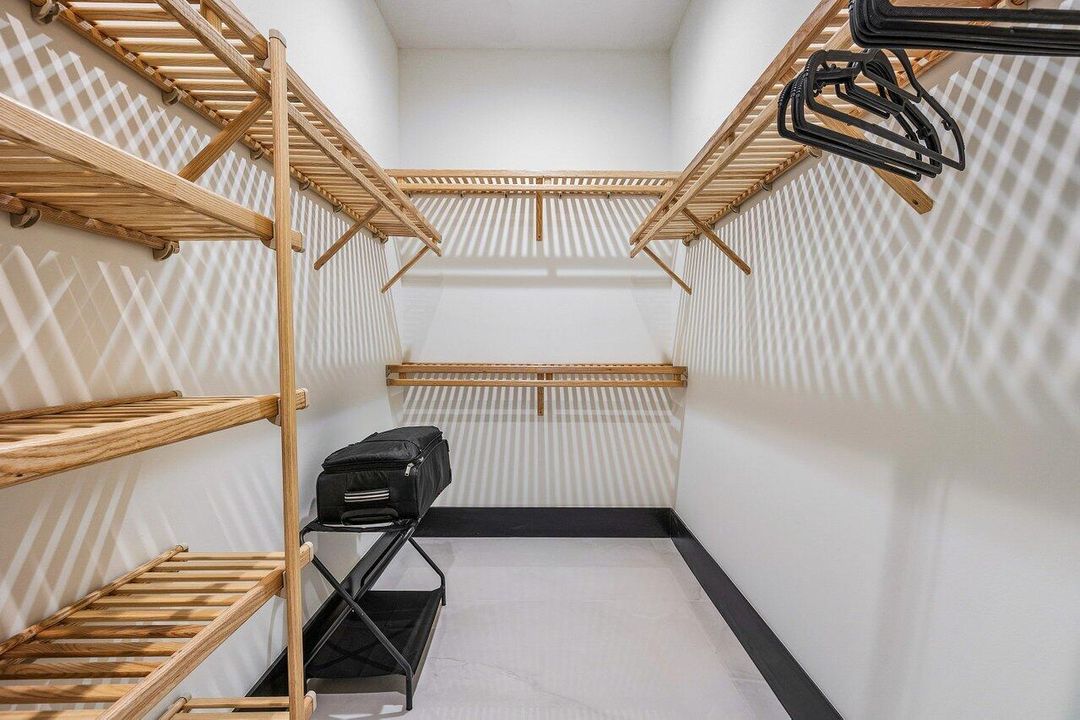 На продажу: $5,250,000 (6 спален, 5 ванн, 4706 Квадратных фут)