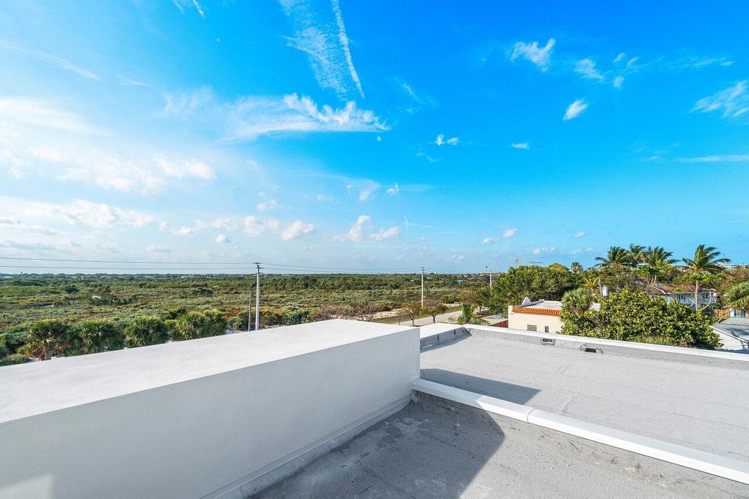 На продажу: $5,250,000 (6 спален, 5 ванн, 4706 Квадратных фут)