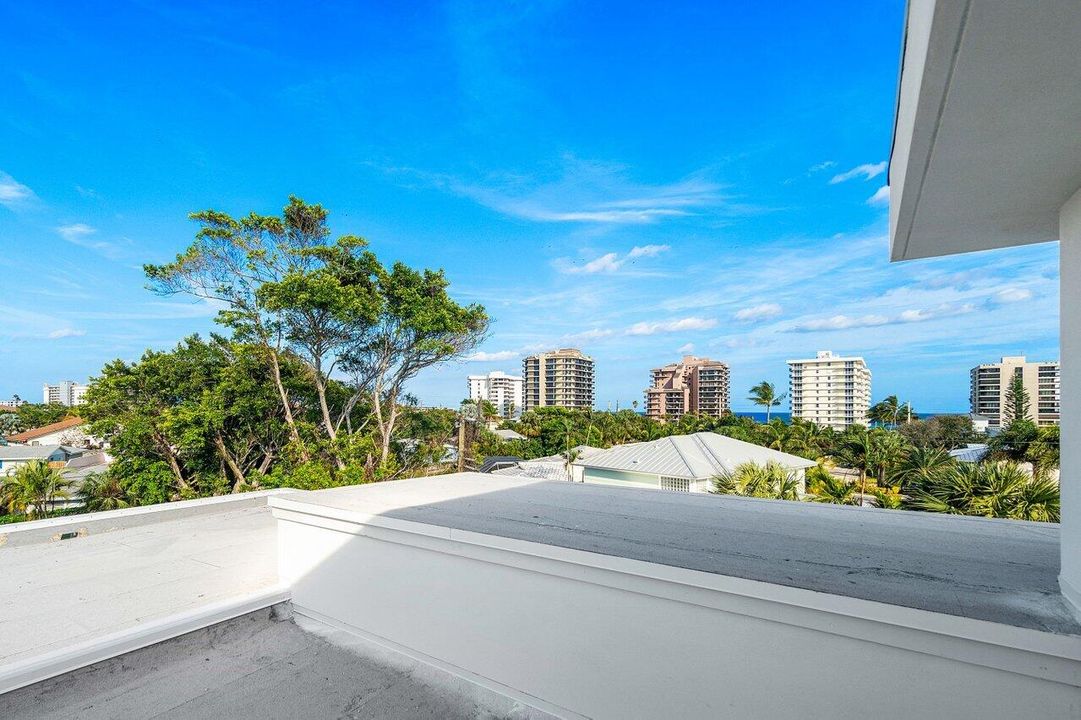 На продажу: $5,250,000 (6 спален, 5 ванн, 4706 Квадратных фут)