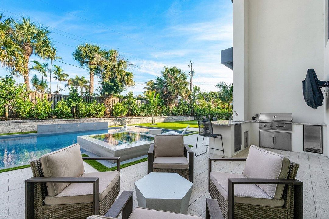 На продажу: $5,250,000 (6 спален, 5 ванн, 4706 Квадратных фут)