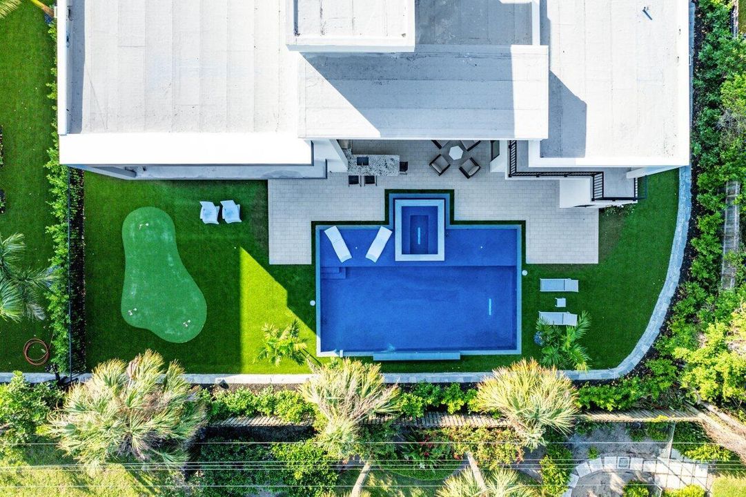 На продажу: $5,250,000 (6 спален, 5 ванн, 4706 Квадратных фут)