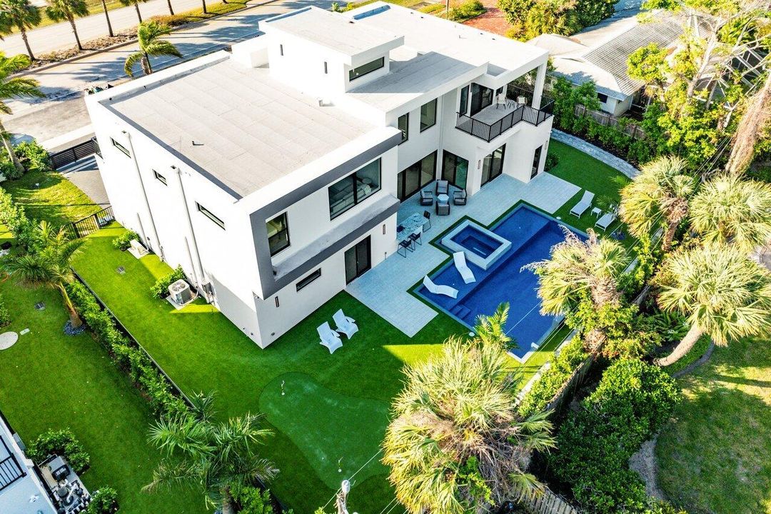 На продажу: $5,250,000 (6 спален, 5 ванн, 4706 Квадратных фут)