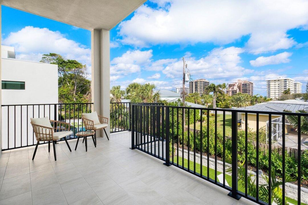 На продажу: $5,250,000 (6 спален, 5 ванн, 4706 Квадратных фут)