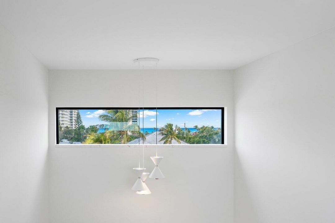 На продажу: $5,250,000 (6 спален, 5 ванн, 4706 Квадратных фут)