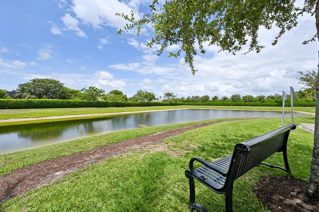 待售: $399,000 (3 贝兹, 2 浴室, 1612 平方英尺)