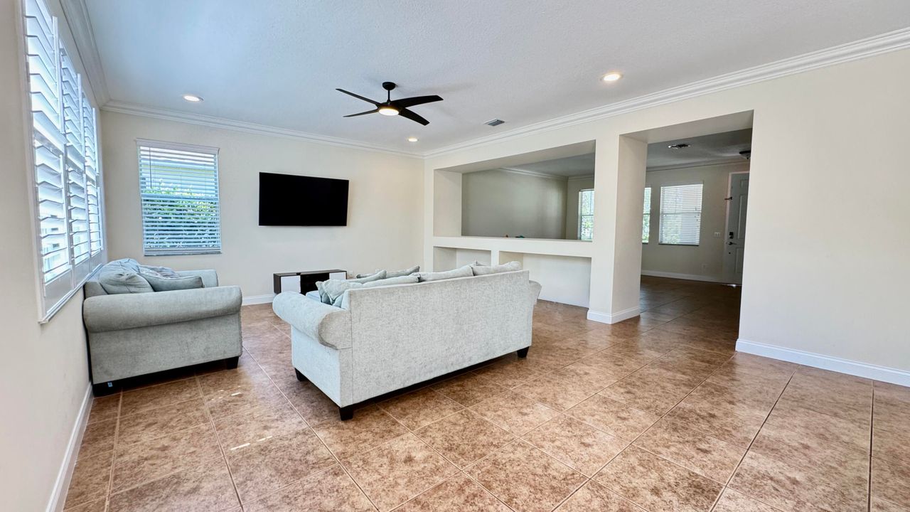 For Sale: $549,900 (5 beds, 3 baths, 3750 Square Feet)