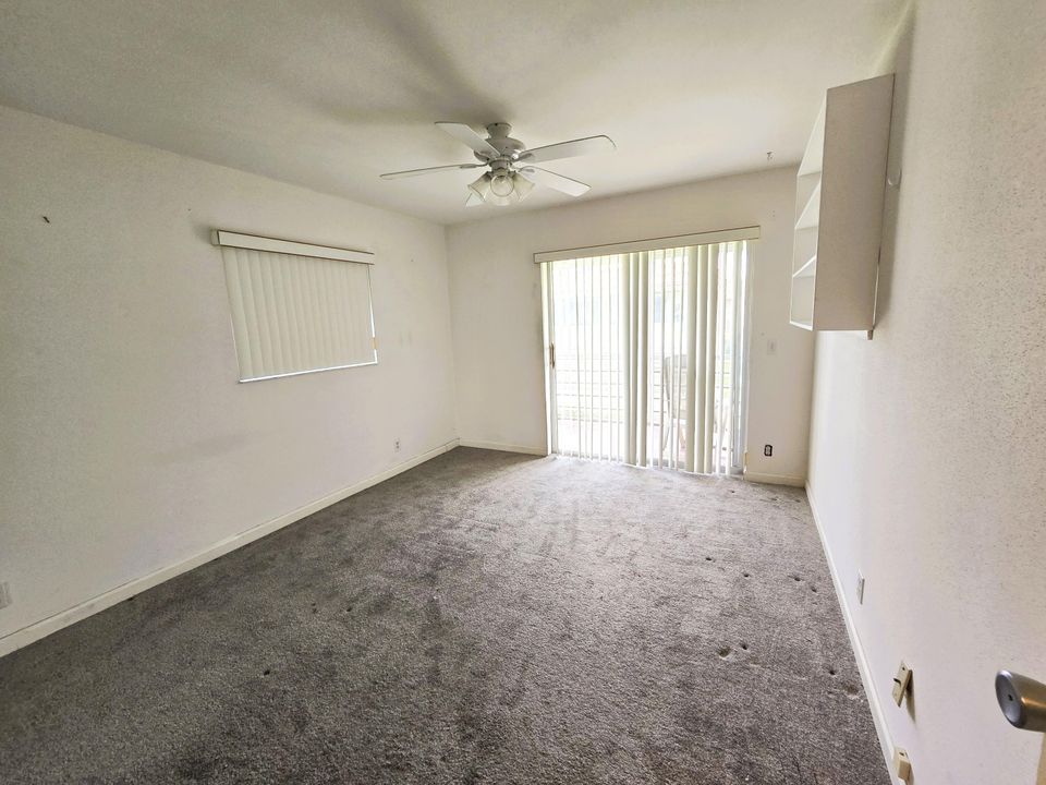 待售: $89,000 (2 贝兹, 2 浴室, 880 平方英尺)