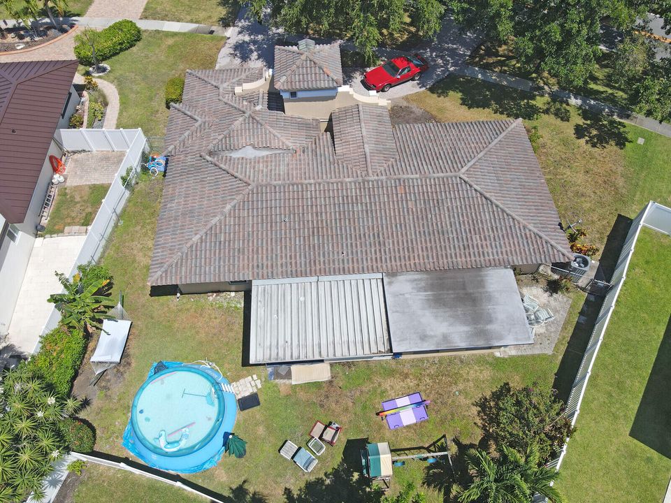 Activo con contrato: $749,000 (3 camas, 2 baños, 1768 Pies cuadrados)