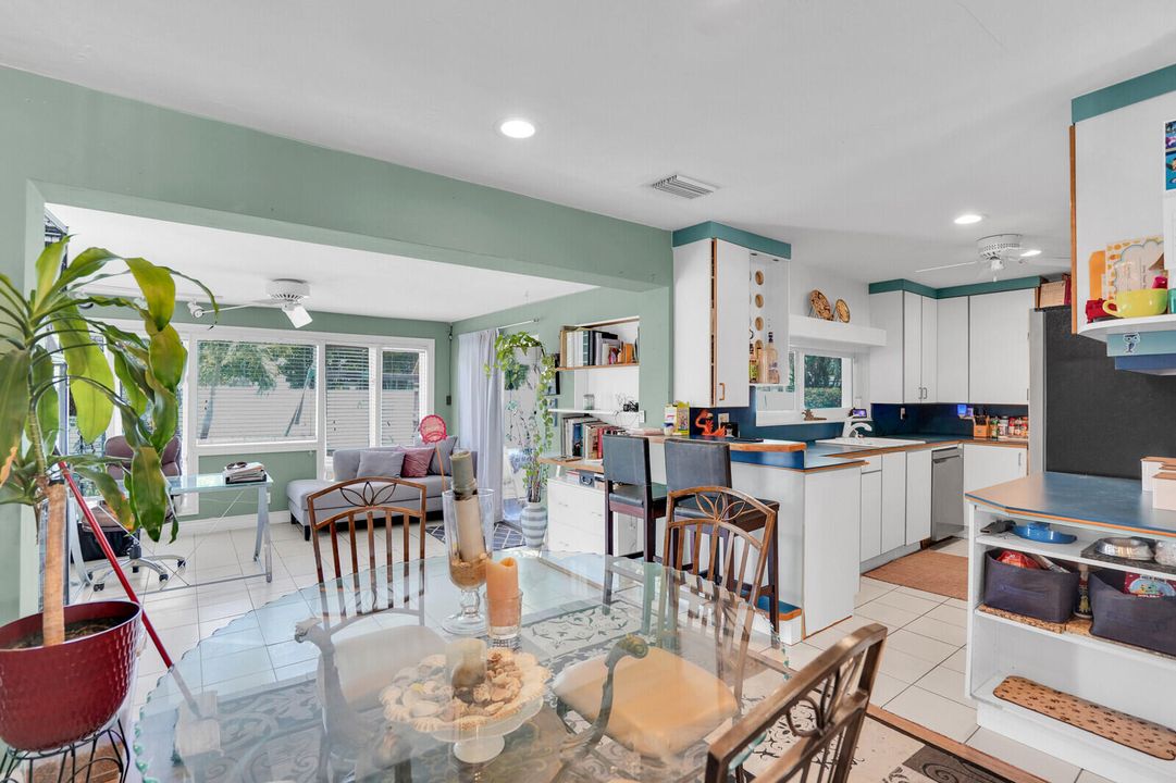 Activo con contrato: $749,000 (3 camas, 2 baños, 1768 Pies cuadrados)