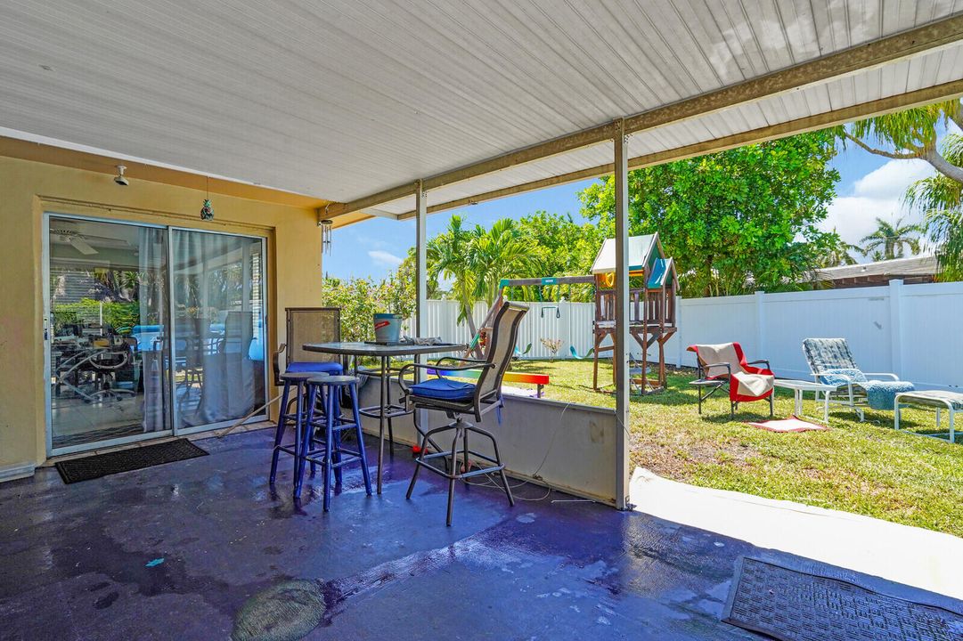 Activo con contrato: $749,000 (3 camas, 2 baños, 1768 Pies cuadrados)