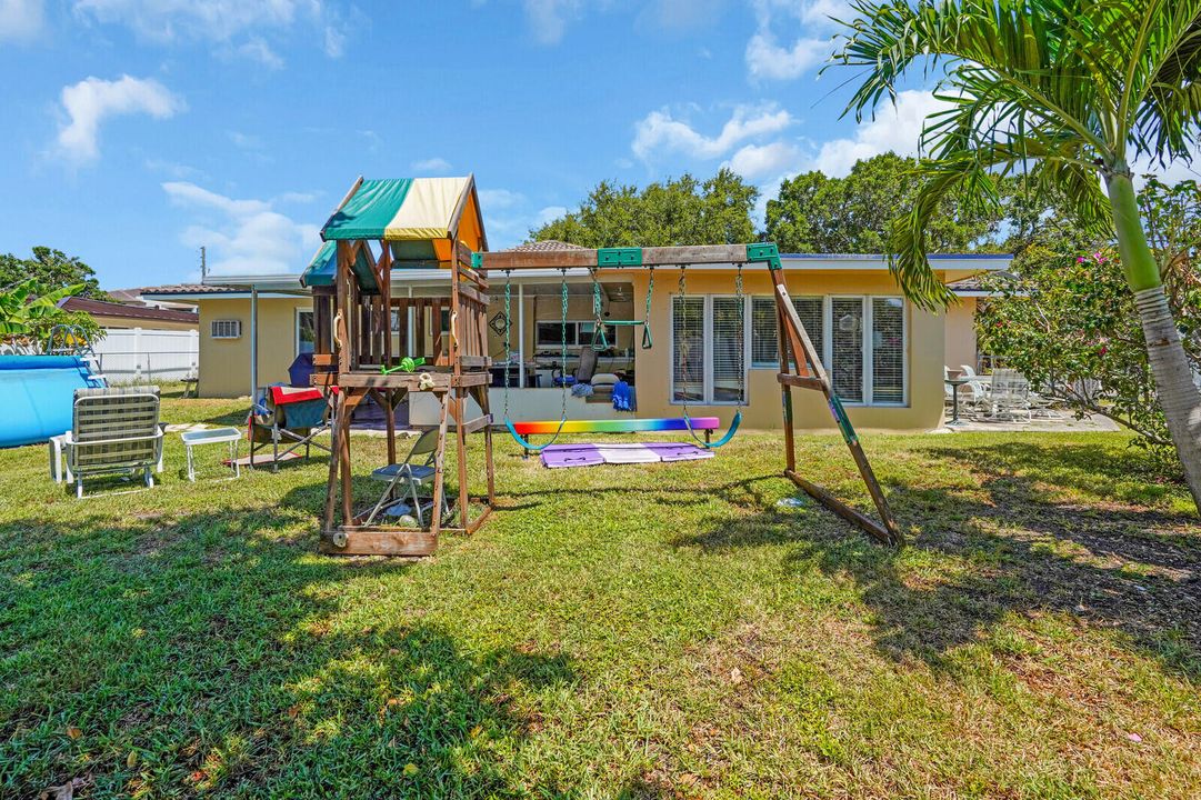 Activo con contrato: $749,000 (3 camas, 2 baños, 1768 Pies cuadrados)