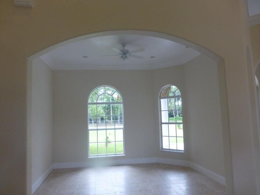 Activo con contrato: $859,000 (6 camas, 4 baños, 4073 Pies cuadrados)