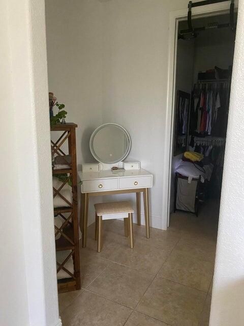 Activo con contrato: $859,000 (6 camas, 4 baños, 4073 Pies cuadrados)