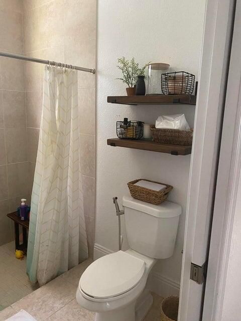 Activo con contrato: $859,000 (6 camas, 4 baños, 4073 Pies cuadrados)