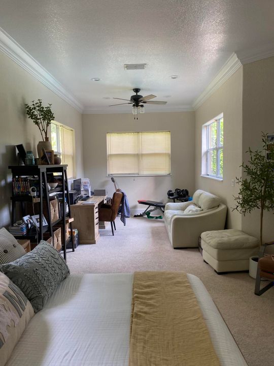 Activo con contrato: $859,000 (6 camas, 4 baños, 4073 Pies cuadrados)