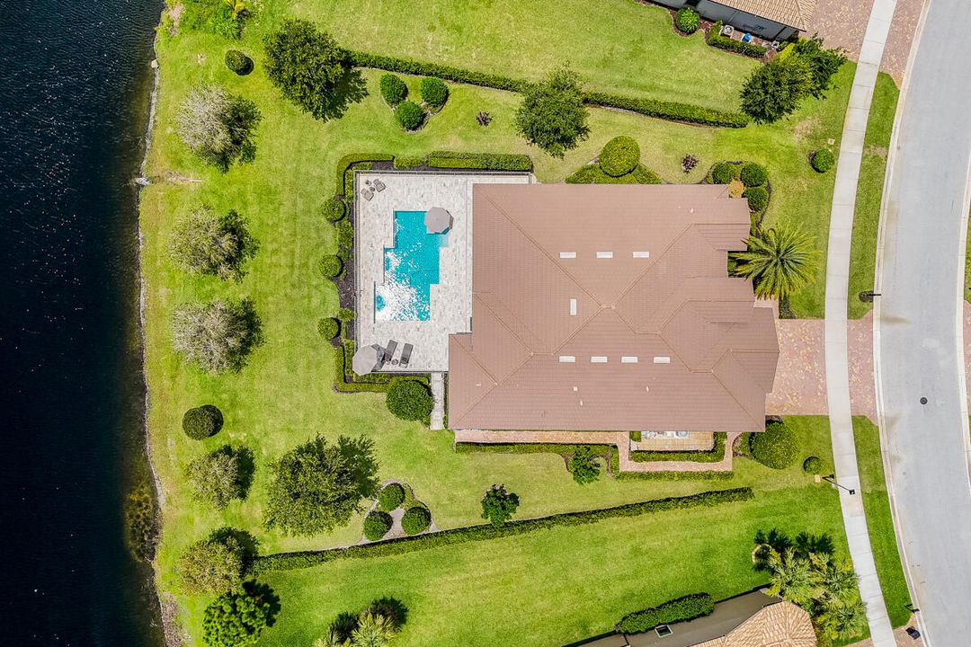 For Sale: $1,375,000 (4 beds, 3 baths, 3089 Square Feet)